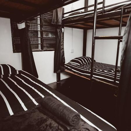 House Of Wolves Hostel 판타이체낭 외부 사진